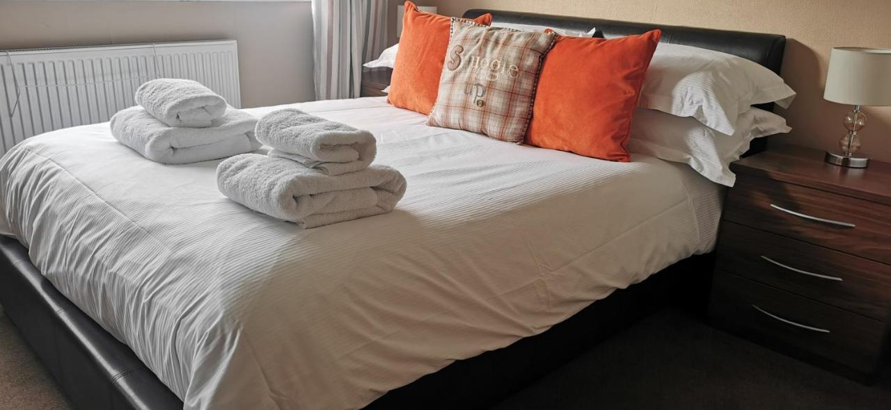 Spring Gardens Holiday Bungalow Cayton Ngoại thất bức ảnh